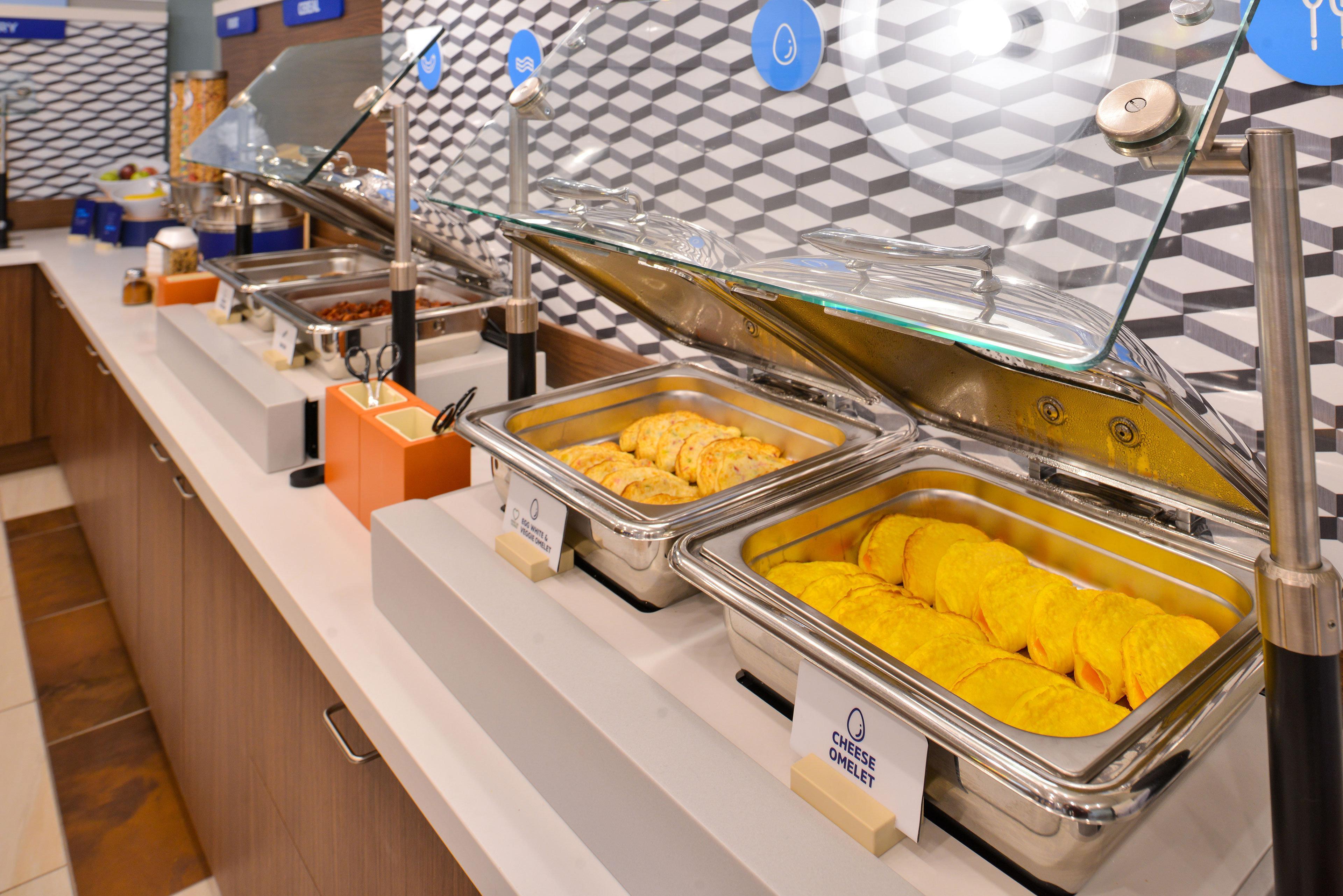 Holiday Inn Express Hotel & Suites Cleveland - Ms By Ihg Buitenkant foto